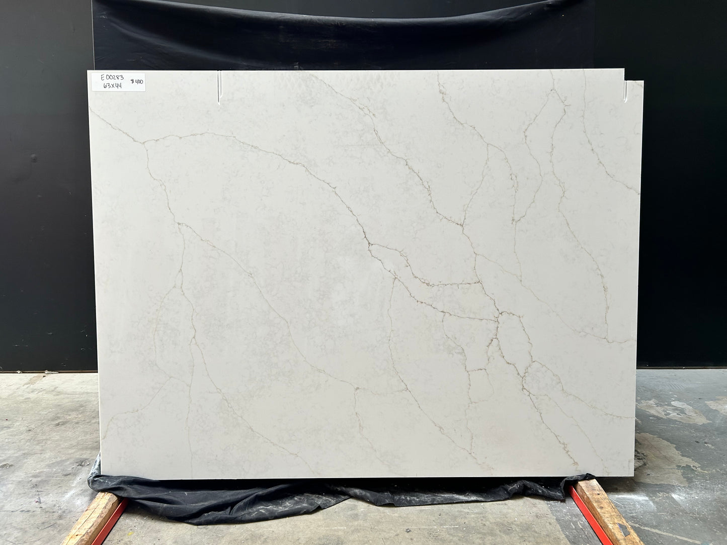 Opal White 2cm Quartz 63x44