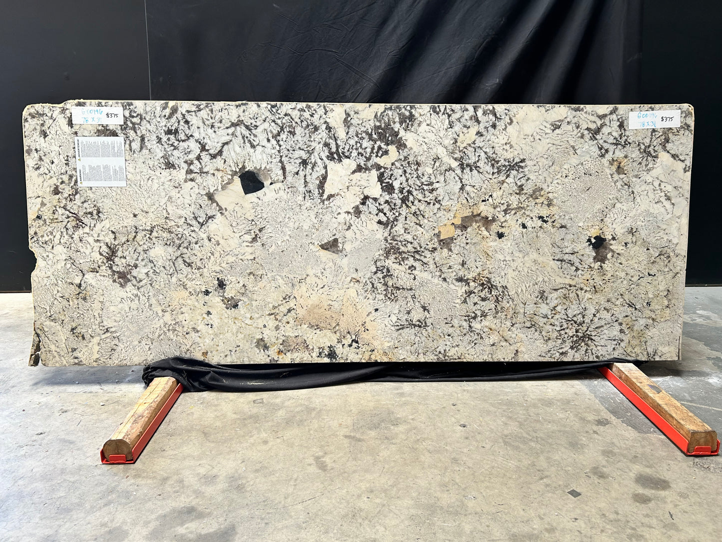 Delicatus Cream 2cm Granite 78x31