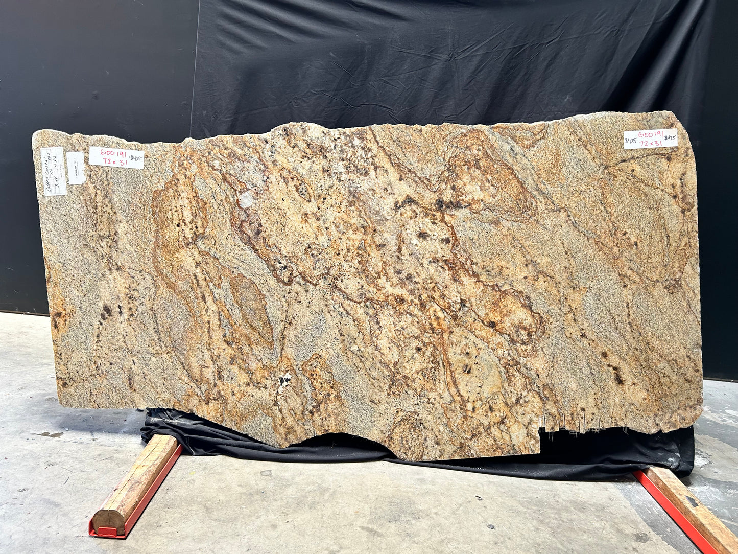 Golden Crystal 2cm Granite 72x31