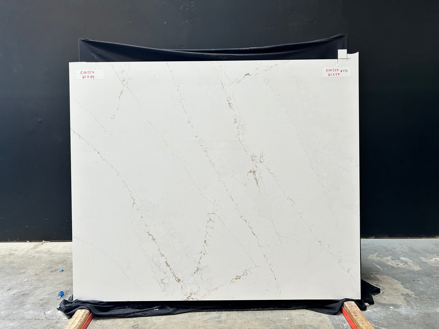 Silestone Versailles Ivory 2cm Quartz 61x49