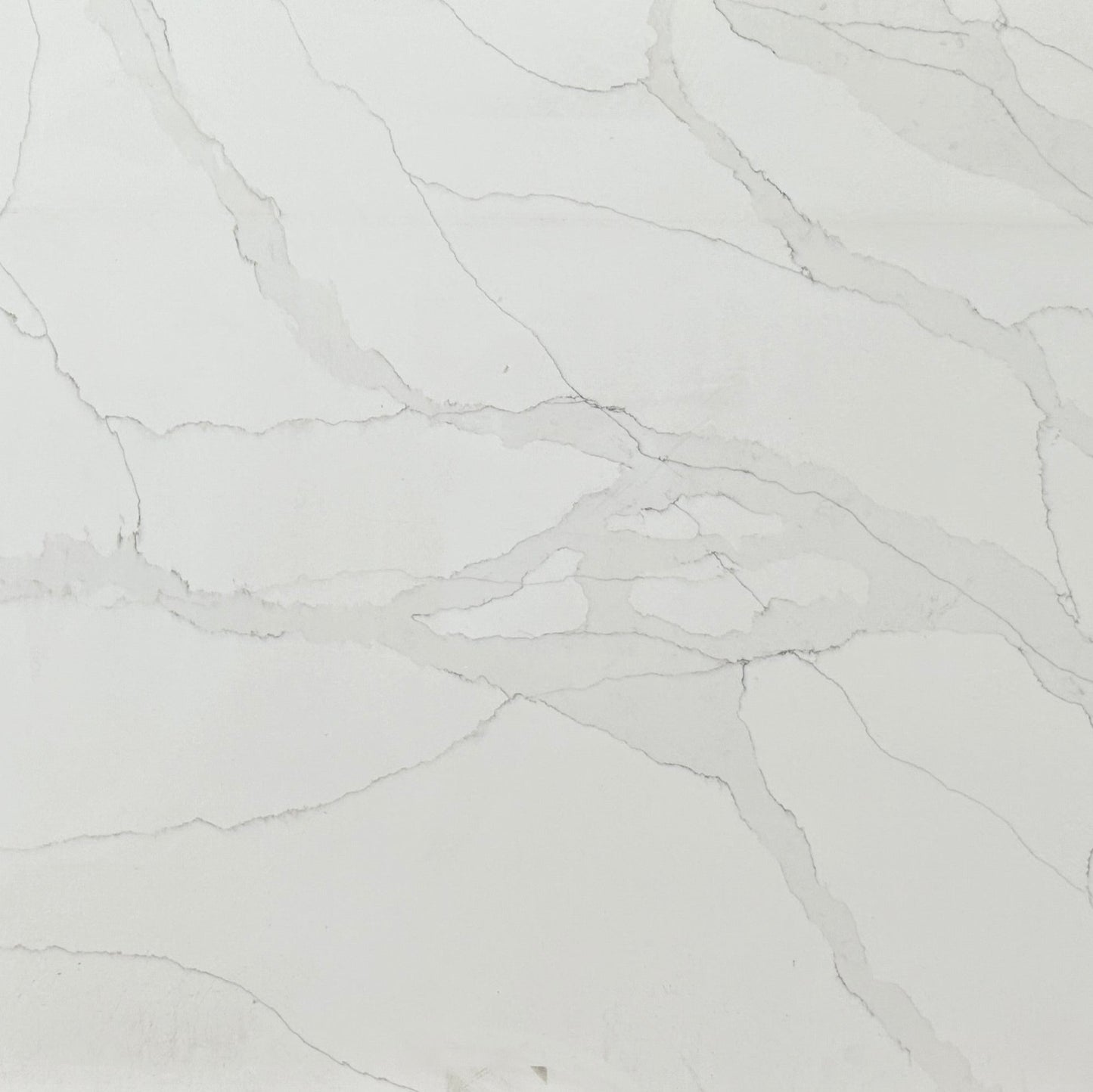 Vadera Aurora Frost 2cm Quartz 57x44