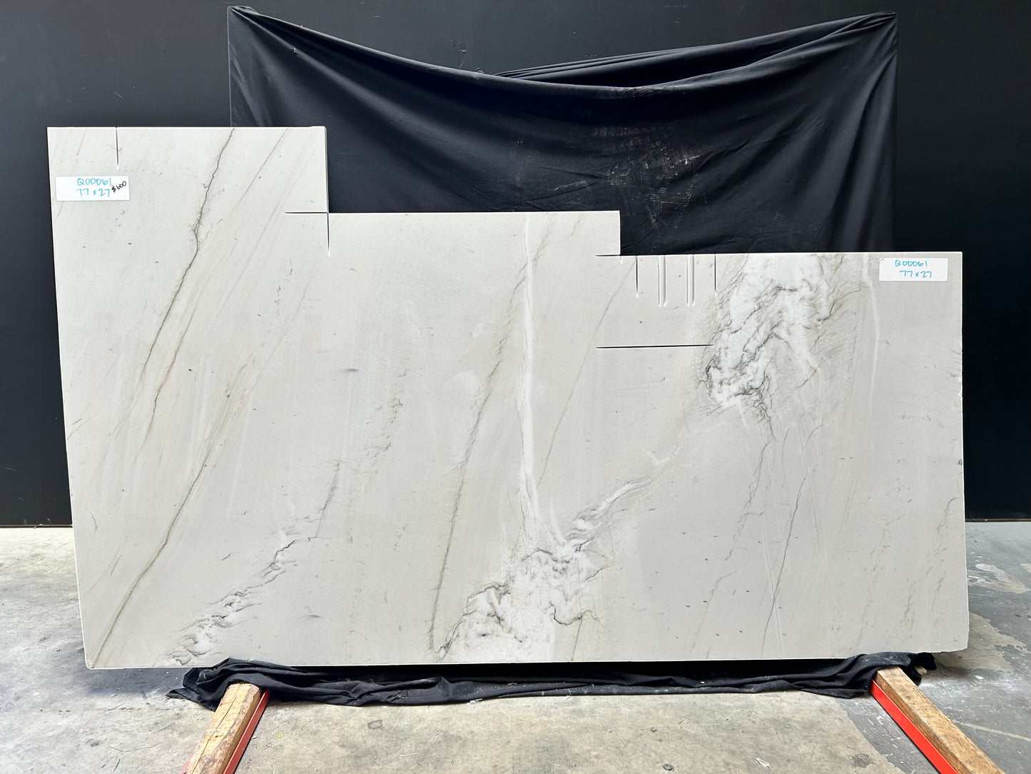 Mont Blanc 2cm Quartzite 77x27