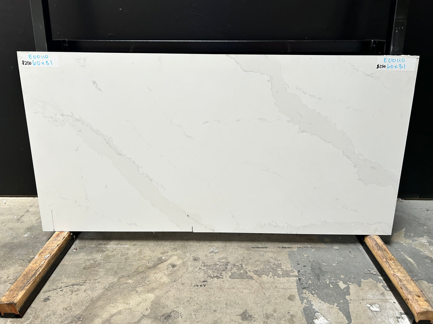 Hunter White 2cm Quartz 60x31