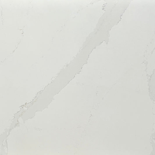 Hunter White 2cm Quartz 52x32