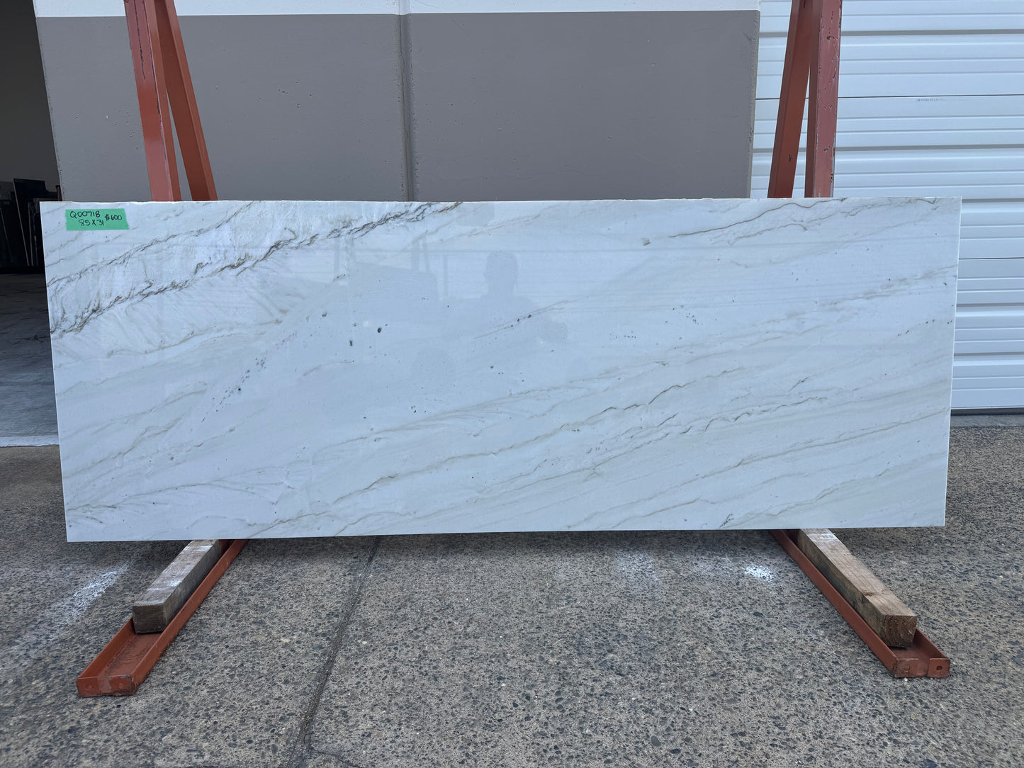 Azzure Bay 2cm Quartzite 85x31 Location L