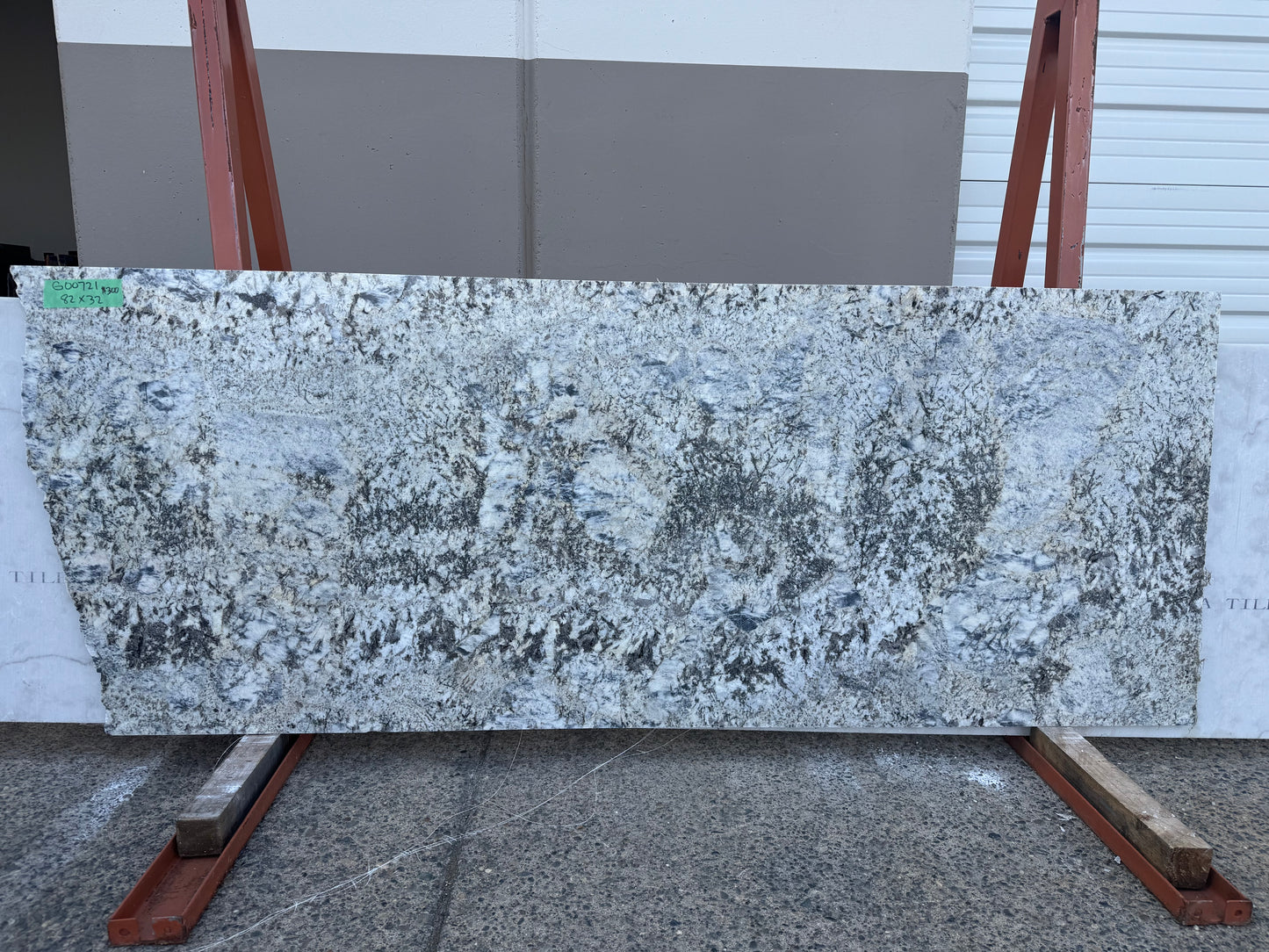 Blue Flower 2cm Granite Location H