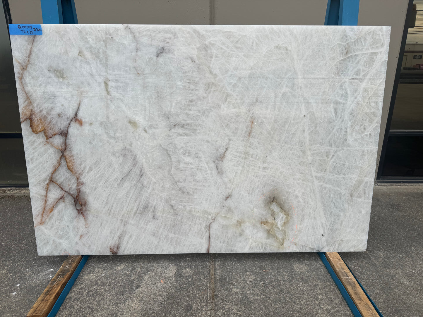 Lumix 2cm Quartzite 72x35 Location Z