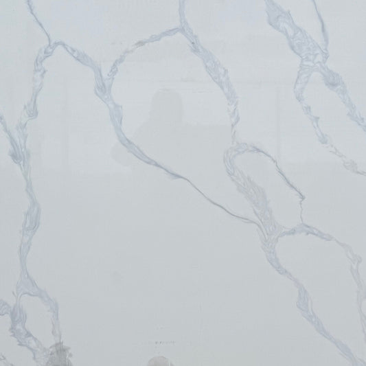 Calacatta Ravena 2cm Quartz 54x41 Location LL