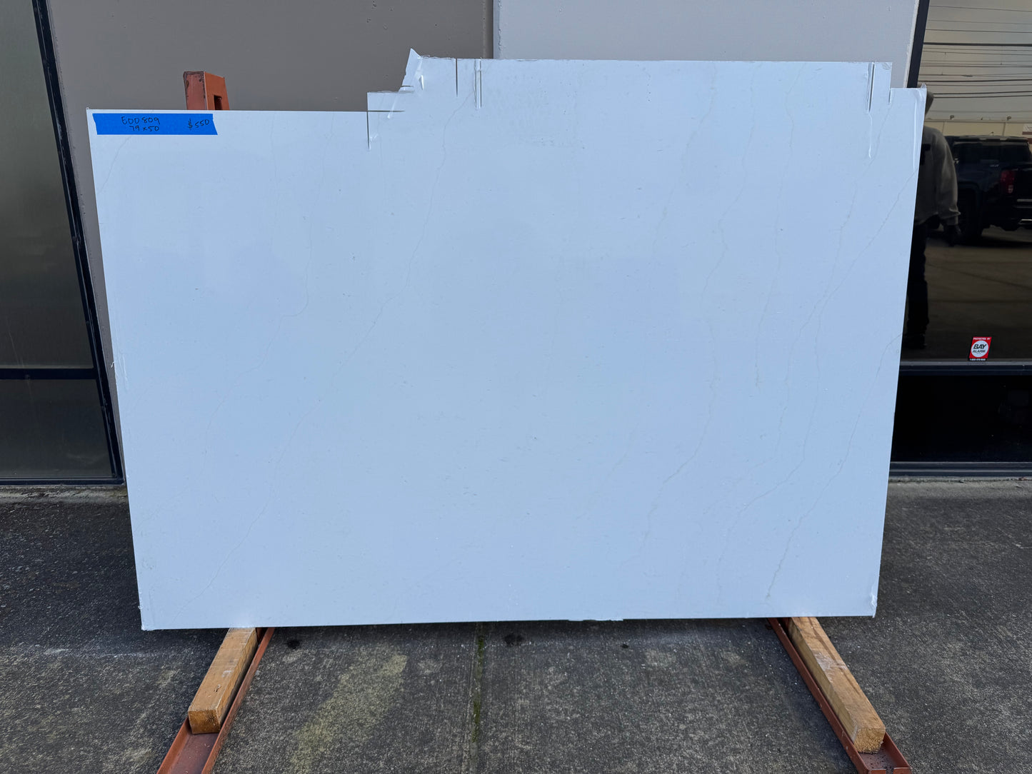 Saffron Alure 2cm Quartz 79x50 Location T