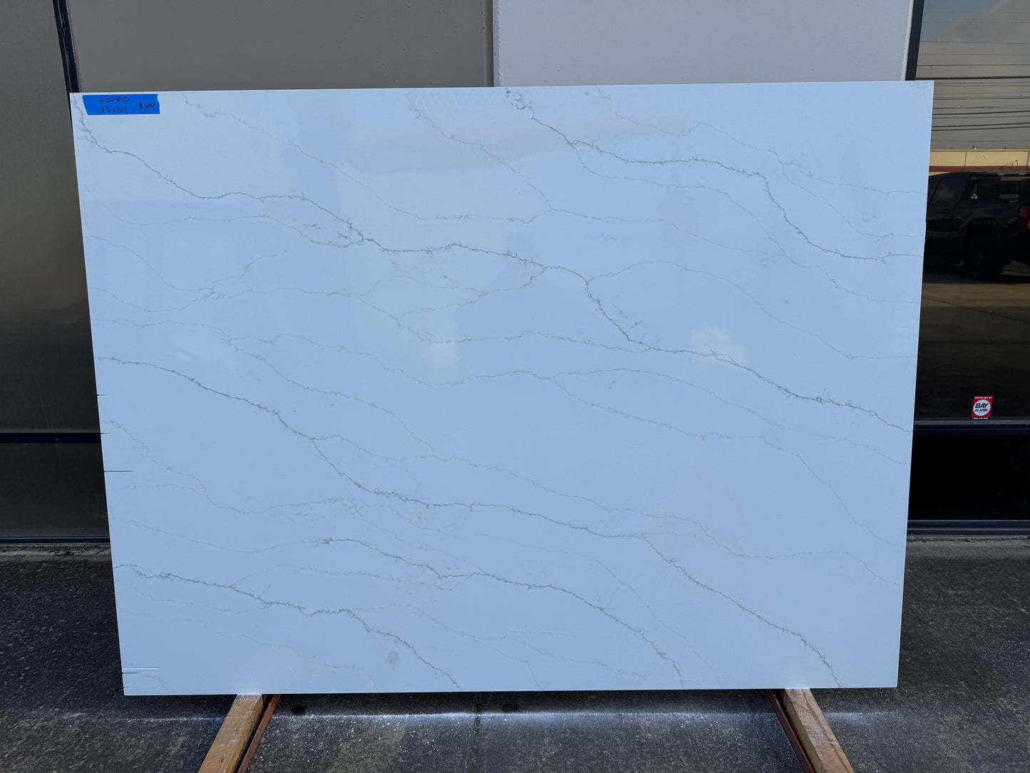 Statuario Milano 2cm Quartz 82x64 Location V
