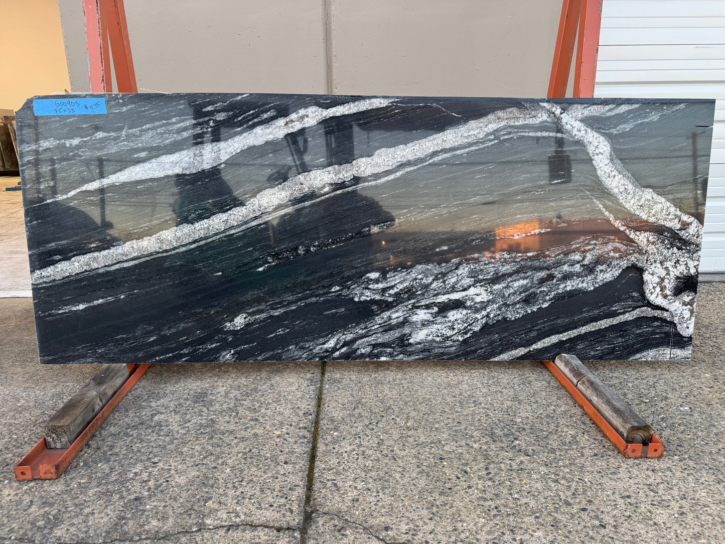 Atacama Black 2cm Granite 85x33 Location Q